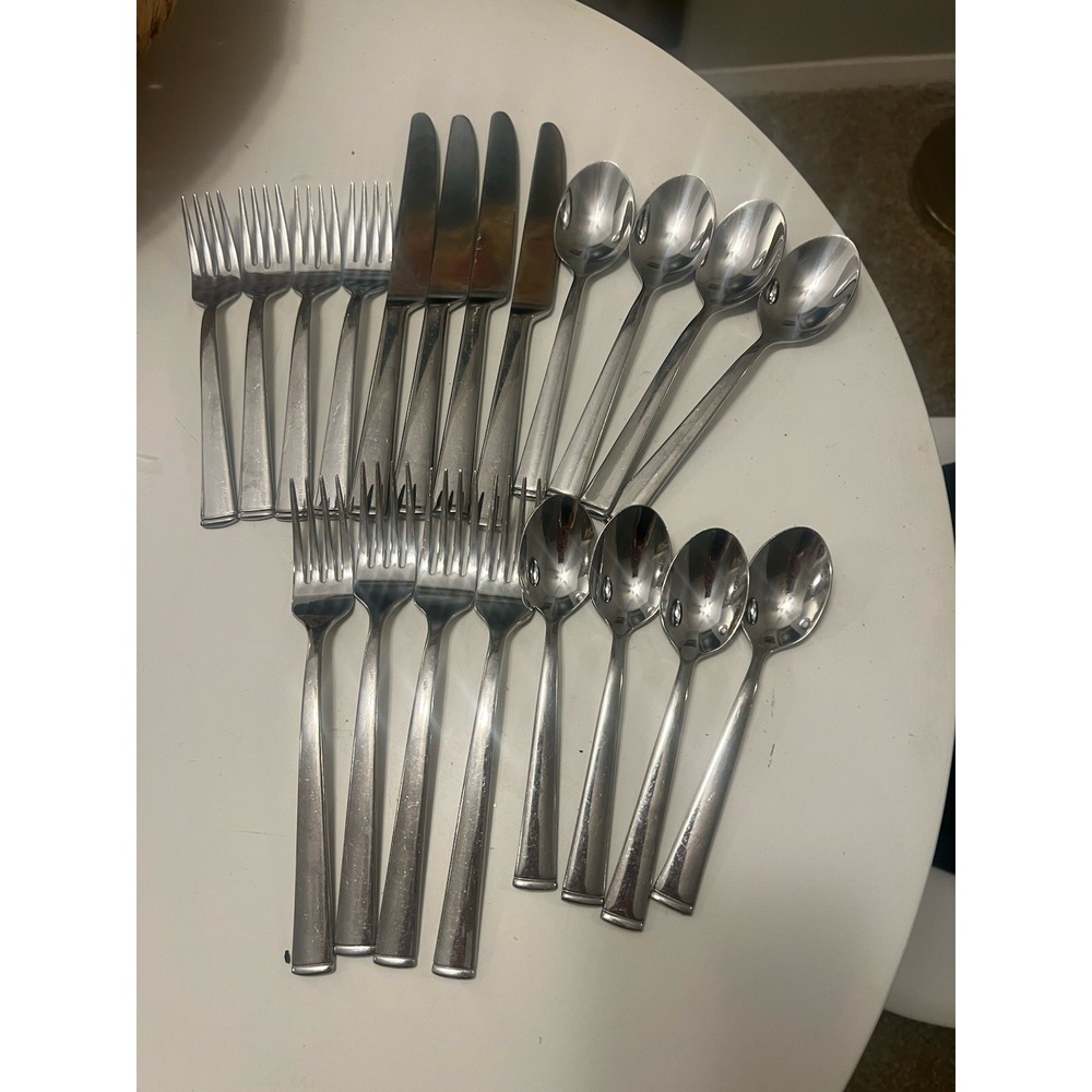 ONEIDA Flatware Set Of (20) Stainless Steel - Picture 3 of 4
